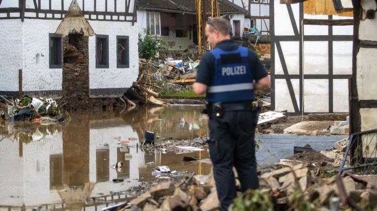 Die Bremer Polizei hat Spezialisten in die Katastrophenregion entsandt. Auf sie wartet eine besonders schwierige Aufgabe. (Symbolfoto)