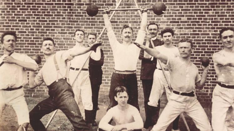 Als der Sport in Delmenhorst noch in den Kinderschuhen steckte: Männer des DTV um 1910.