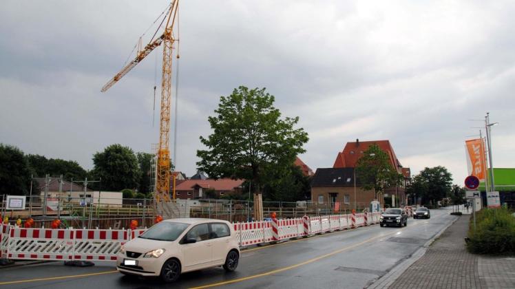 Die Wilhelmstraße in Quakenbrück muss wegen der Bauarbeiten für einen Tag im Bereich der Baustelle für den Verkehr gesperrt werden.