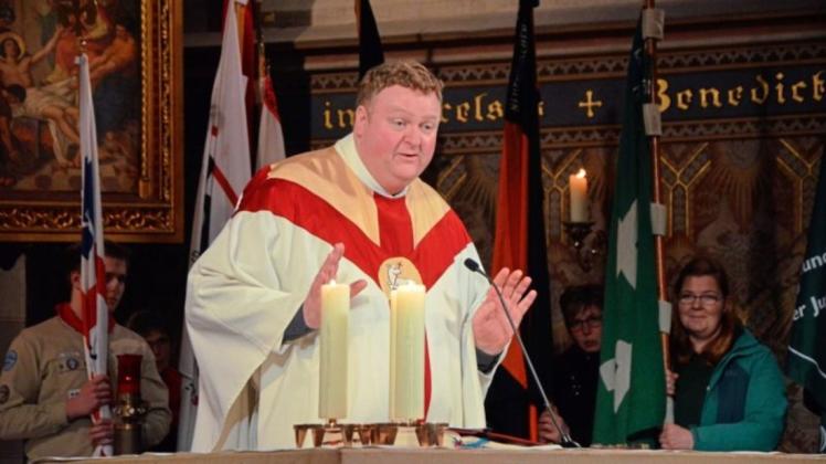 Tritt am 1. Januar 2022 seinen Dienst in der "Pfarreiengemeinschaft Maria Magdalena" im nördlichen Emsland an: Pfarrer Detlef Perk.