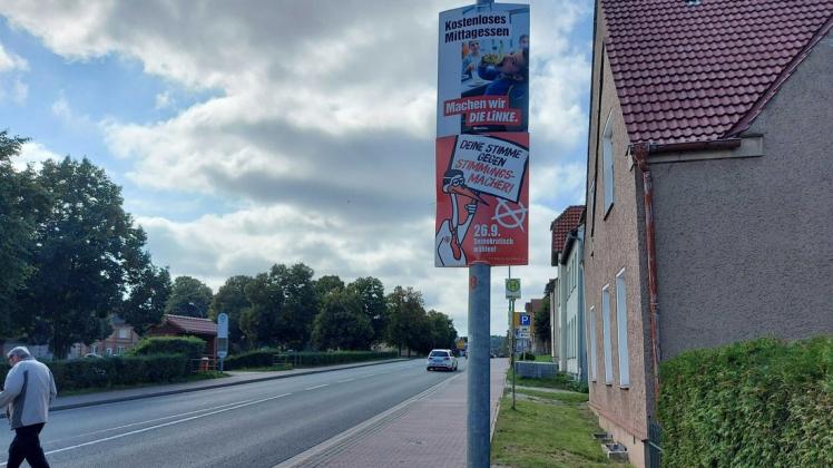 Am Mecklenburgring in Sternberg hängen bereits seit Wochen Wahlplakate. In der Innenstadt ist jedoch keinerlei Wahlwerbung zu sehen.