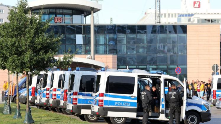 Auch am 21. August waren die Parkplätze am Hauptbahnhof Süd in Rostock aufgrund des Risikospiels des FC Hansa gegen Dynamo Dresden gesperrt.