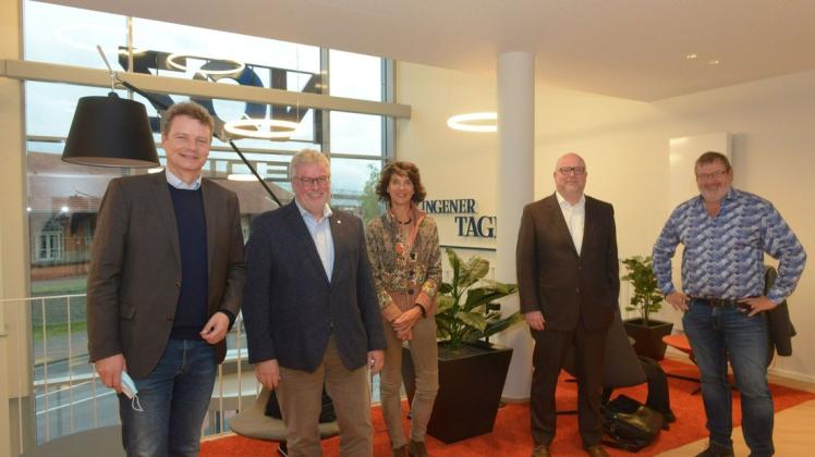 Eine Gruppe im Lingener Stadtrat bilden CDU und FDP: (von links) Jens Beeck (FDP), Uwe Hilling, Irene Vehring (beide CDU), Dirk Meyer (FDP) und Martin Koopmann (CDU).