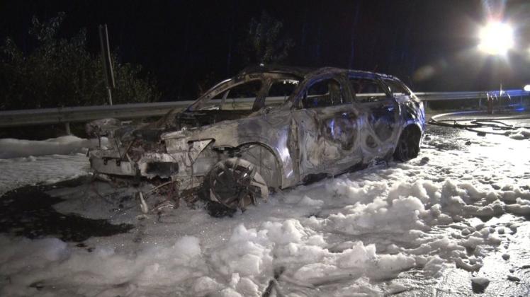 Am Samstagabend kam es auf der B402 zu einem schweren Unfall mit vier Verletzten.