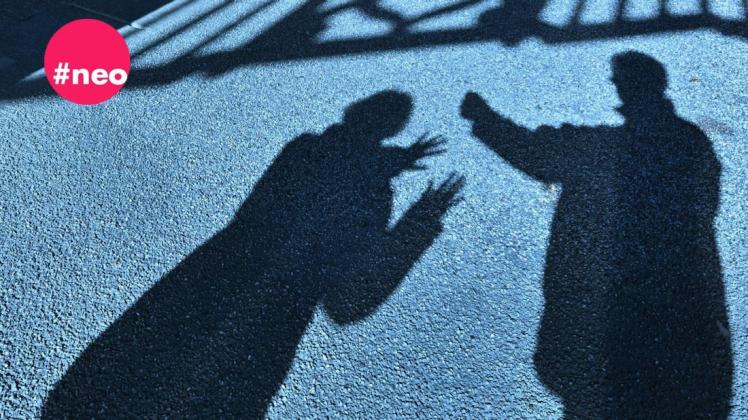 Viele Frauen haben nachts auf dem Nachhauseweg ein mulmiges Gefühl (Symbolfoto). Viele Frauen haben nachts auf dem Nachhauseweg ein mulmiges Gefühl (Symbolfoto).