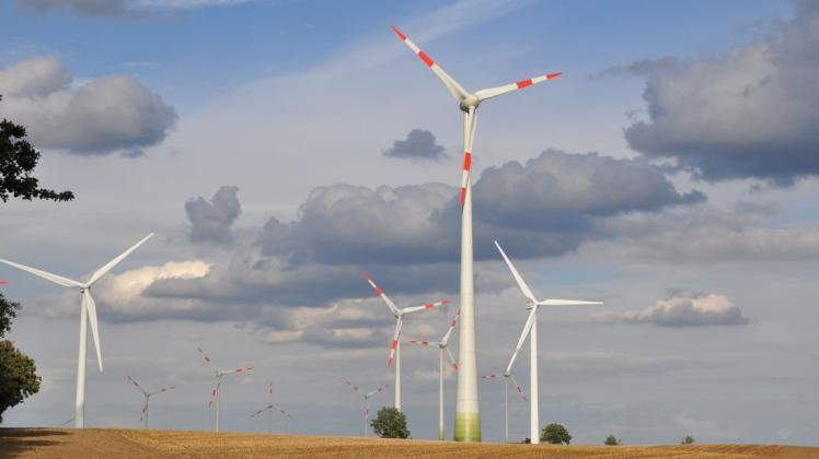 Die neuen Windräder werden bedeutend höher als diese bei Frauenmark.
