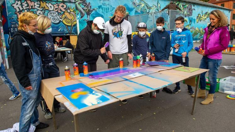 Ein Street-Art-Workshop begeisterte am vergangenen Wochenende knapp ein Dutzend Kinder, Jugendliche und Erwachsene der Elbestadt Boizenburg.