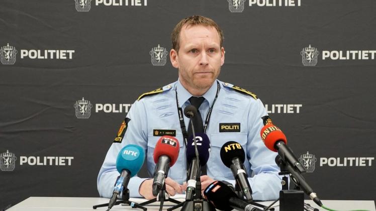 Polizeiinspektor Per Thomas Omholt zweifelt am Samstag das Motiv des Attentäters an.