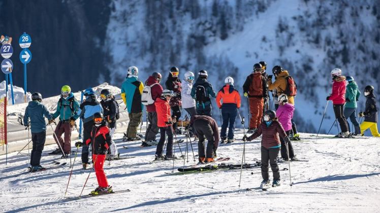 Den Ski-Winter 2020/21 mussten Millionen Skibegeisterte in Europa wegen der Corona-Pandemie größtenteils abschreiben, im kommenden Winter soll das anders aussehen.