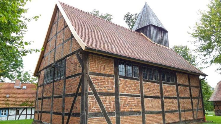 Die Kapelle in Wootz erhielt ein neues Dach. Die Kapelle in Wootz erhielt ein neues Dach.