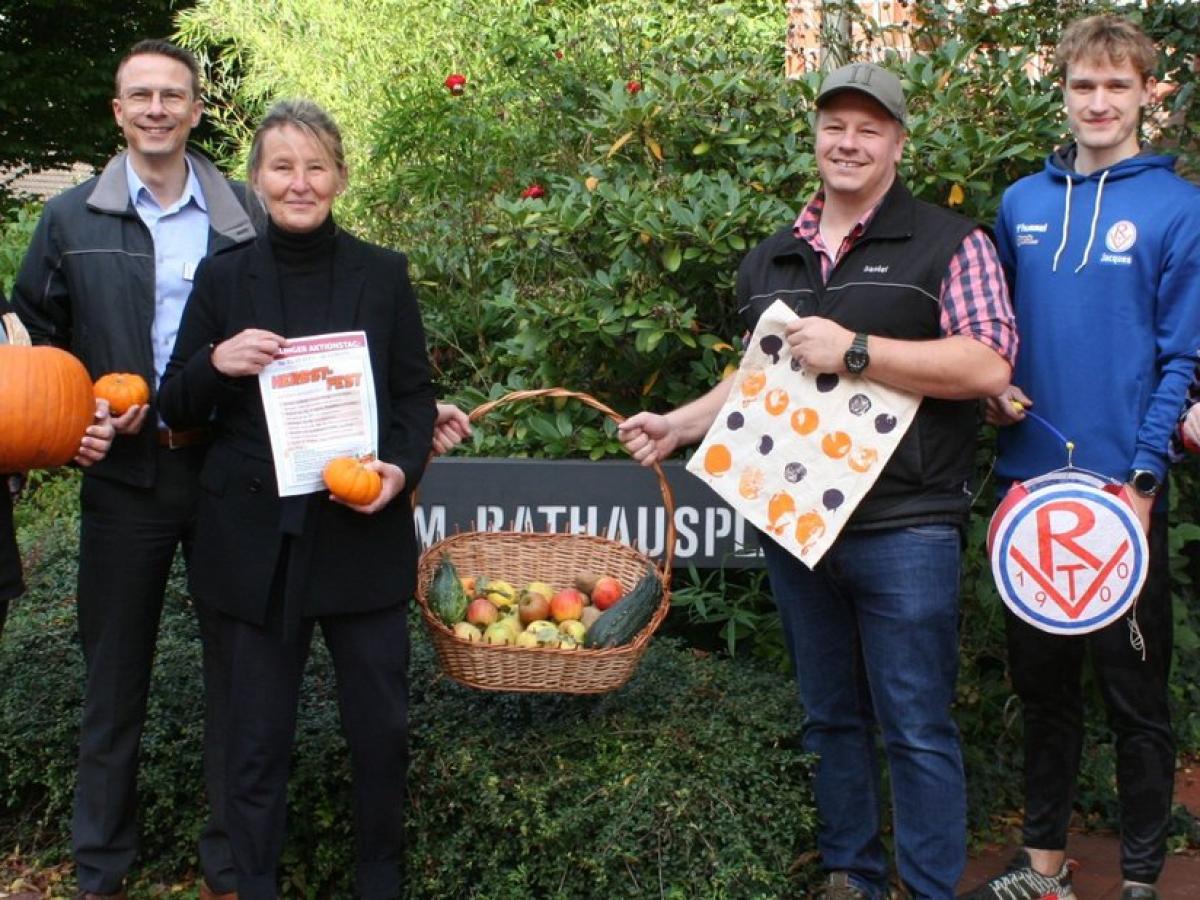 Arkadenhof: Buntes Herbstfest mit Laternenumzug in Rellingen