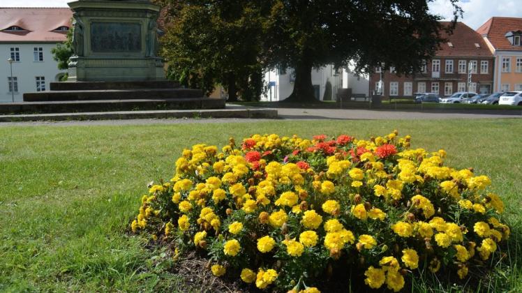 Location für den 10. Geburtstag des Landkreises Rostock: der Franz-Parr-Platz in Güstrow.