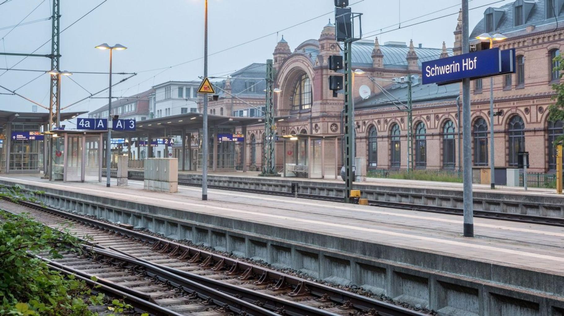 Mit 300 Kilometer pro Stunde nach Schwerin? Bahn plant Hochgeschwindigkeitstrasse und mehr