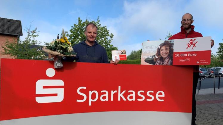 Bordesholm: 10.000 Euro beim Lossparen gewonnen | SHZ