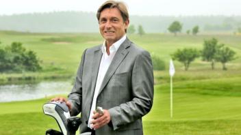 Der Schweriner Unternehmer Rüdiger Born ist im August 2021 einstimmig für vier weitere Jahre als Präsident des Golfsverbandes Mecklenburg-Vorpommern bestätigt worden.