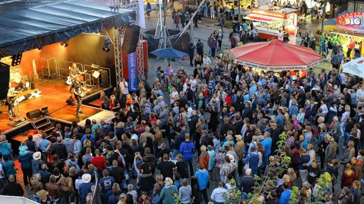 Kreis Pinneberg: Diese Großveranstaltungen stehen im Sommer an  SHZ