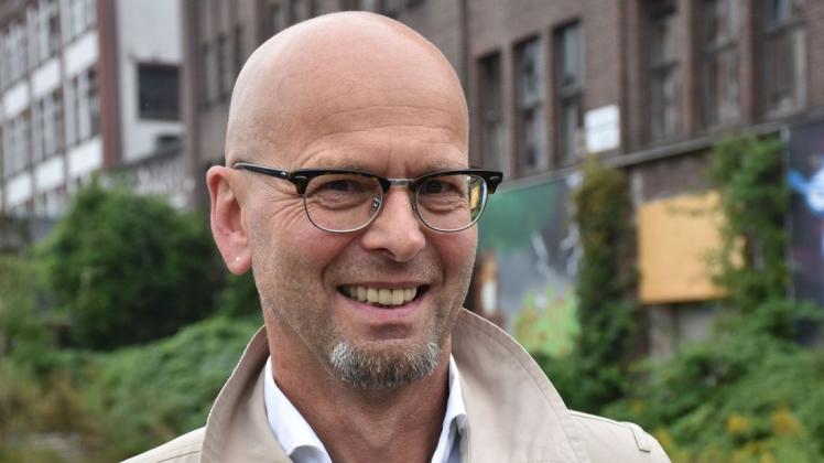 Jens Jähne hat sich seit 2014 als Vorsitzender des Freundeskreises Knechtsche Hallen für den Erhalt der Industriebrache eingesetzt und dafür, dass dort ein kultureller Treffpunkt für alle Elmshorner Bürger entsteht.