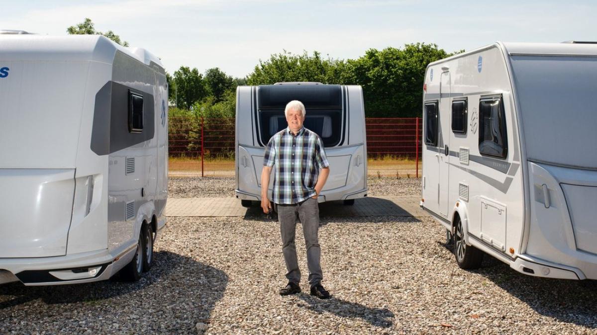 Wohnwagen in Prez-vers-Noréaz mit 7 Schlafplätzen ab 946 CHF / Woche mieten  – MyCamper