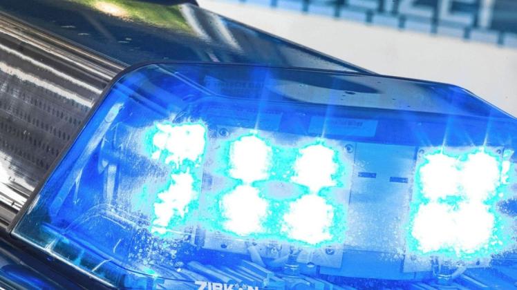 Polizei mit Blaulicht Polizei mit Blaulicht