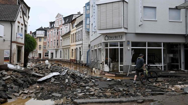 Laura P.s Heimatstadt Bad Neuenahr liegt nach der Flutkatastrophe in Trümmern.