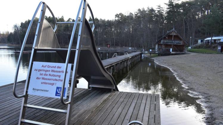 Zu wenig Wasser im Roten See: Die Wasserrutsche ist schon seit 2019 gesperrt.