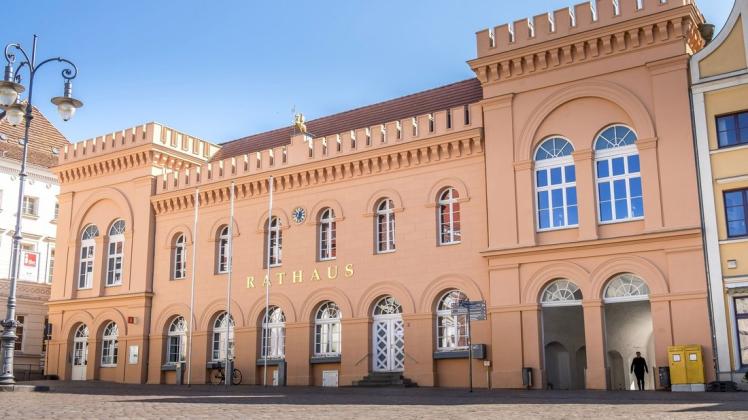 Wenn nicht gerade Pandemie wäre, würde die Stadtvertretung im Rathaus tagen.