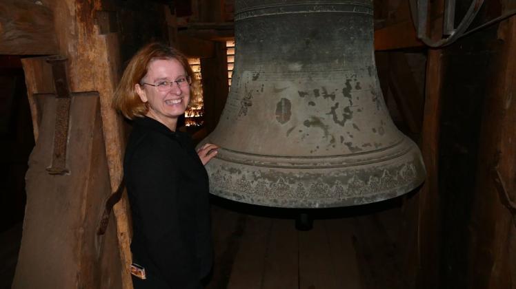 Pastorin Silke Draeger hofft auf eine rege Beteiligung bei der Inschriftsuche für die beiden neuen Glocken. Am 30. April ist Einsendeschluss.