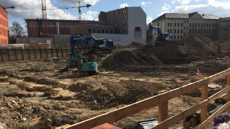 Auf der Baustelle in der Rostocker Innenstadt wurde doch Kultur zerstört. Kritiker des Bauablaufs sehen sich bestätigt.