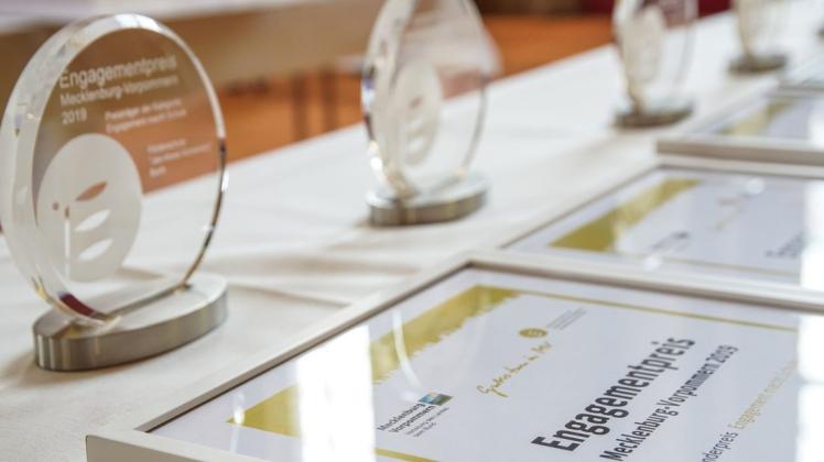 Auf  dem MV-Tag  im Juli  in Greifswald  wird  der Engagementpreis MV in vier Kategorien vergeben.