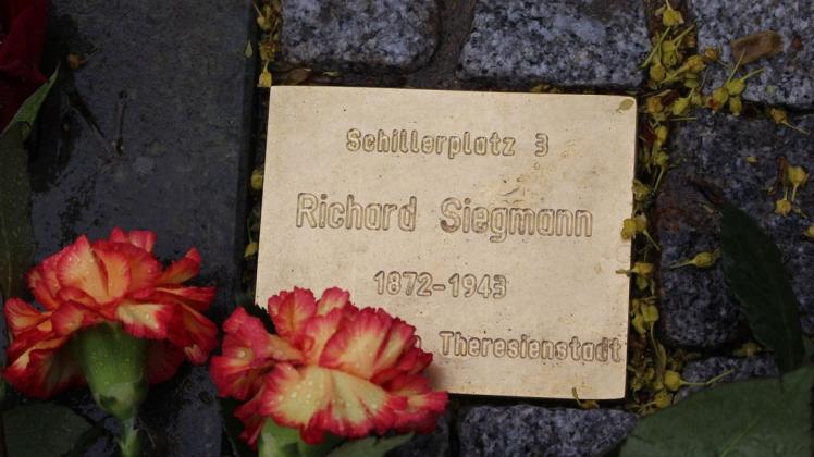 Richard Siegmann setzte sich für die Stadt Rostock ein. Richard Siegmann setzte sich für die Stadt Rostock ein.
