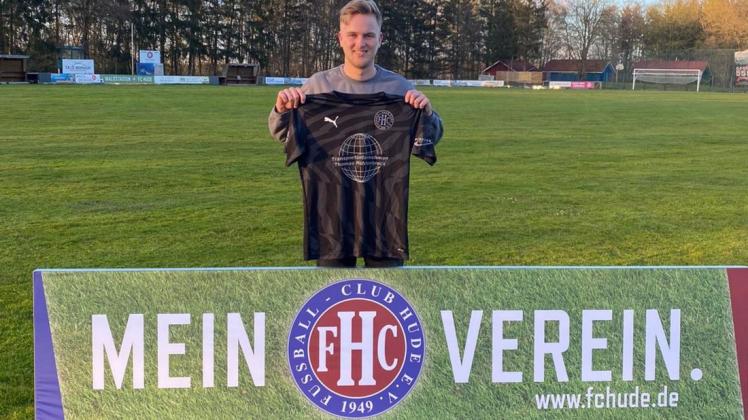 Neu im Team des FC Hude: Elias Schröder kommt vom Bezirksliga-Konkurrenten SV Baris Delmenhorst. Neu im Team des FC Hude: Elias Schröder kommt vom Bezirksliga-Konkurrenten SV Baris Delmenhorst.