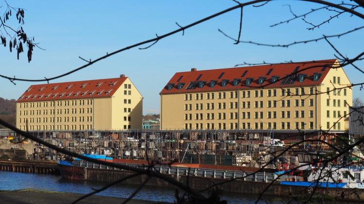 Der Laute und der Leise Speicher bilden im Osnabrücker Hafen eine tolle Kulisse für die dreimonatige Kulturreihe.