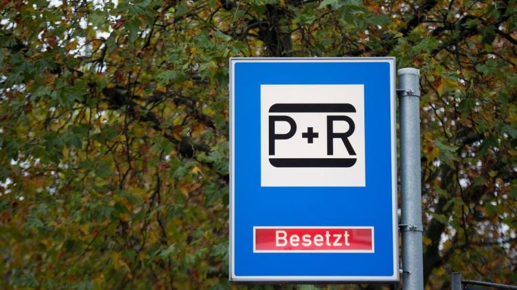 So weit ist es in Osnabrück noch nicht: Über den P+R-Parkplatz an der Wersener Straße entscheidet der Rat am Dienstag. Dieses Symbolfoto wurde in Hamburg aufgenommen.