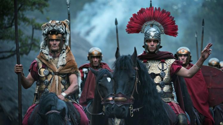 Die Netflix-Serie "Barbaren" zeichnet den historischen Kampf zwischen Römern und Germanen im Teutoburger Wald nach. Mit der Wahrheit nimmt sie es dabei nicht immer so genau.