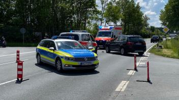 In Bad Rothenfelde ist am Freitag ein Radfahrer bei einem Unfall so schwer verletzt worden, dass er im Krankenhaus starb.