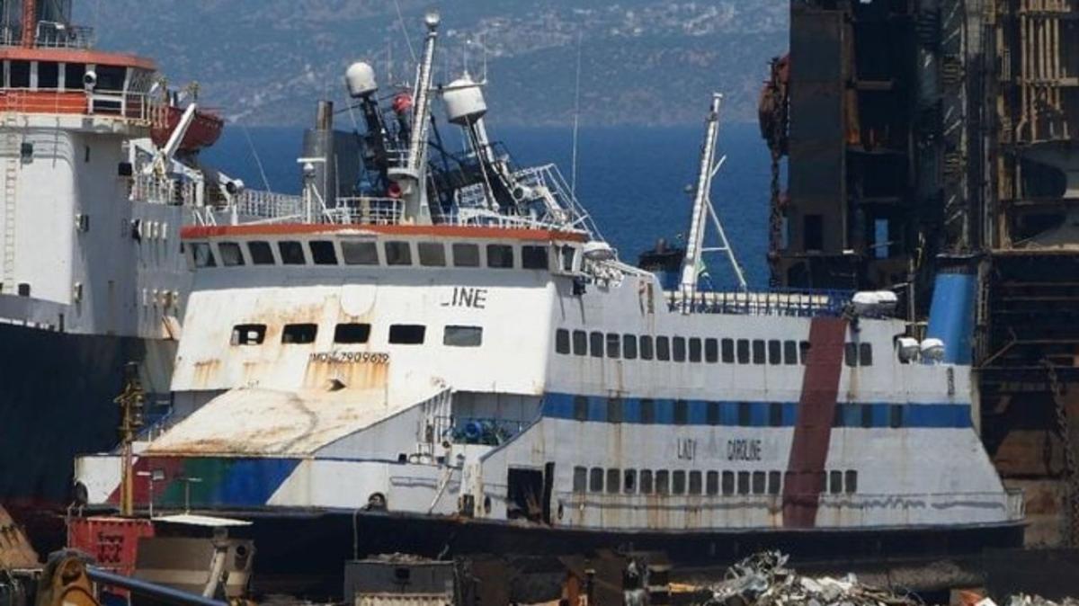 Uthlande findet Ende auf türkischem Schiffsfriedhof