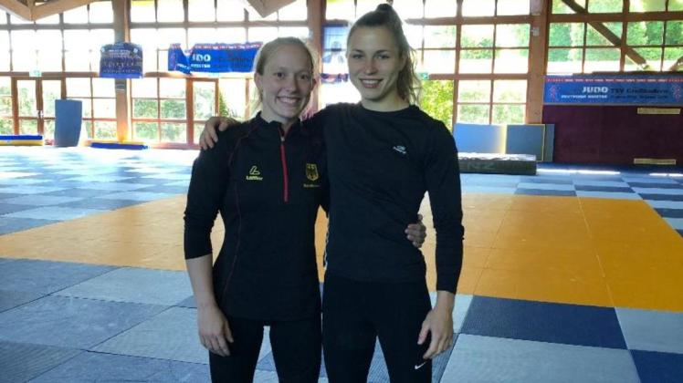 Möchte in München ihre Nationalmannschafts-Kameradin Theresa Stoll (rechts) bestmöglich auf die Olympischen Spiele in Tokio vorbereiten: Annika Würfel (links)