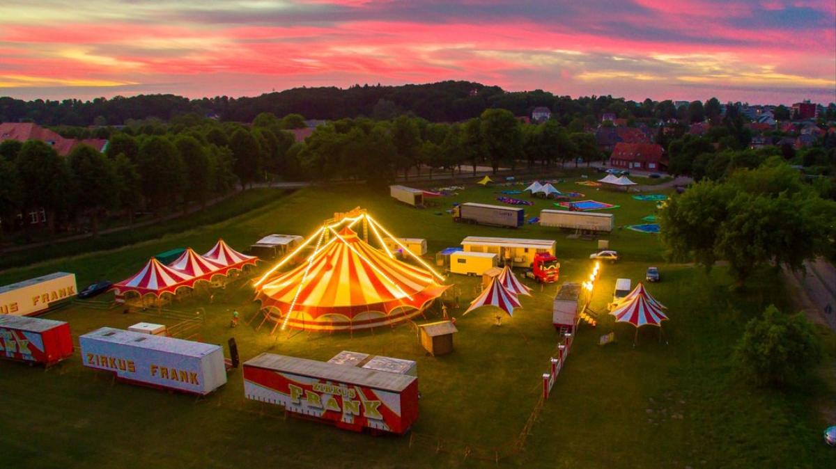 Zirkus Frank Eröffnet In Boizenburg Kulturellen Sommer Svz