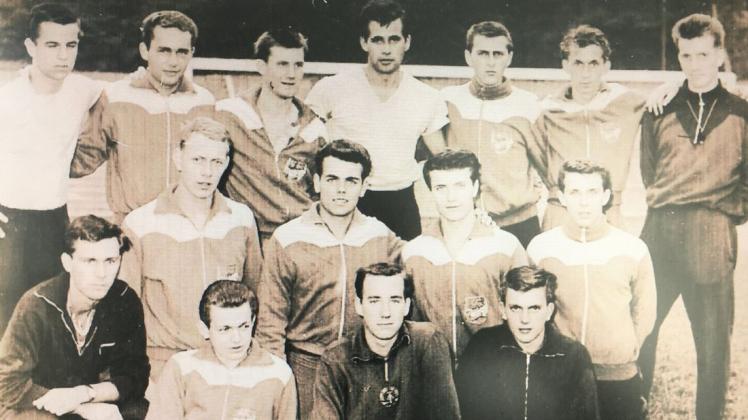Der Deutsche A-Jugend-Meister SC Empor 1960/61 mit Gerhard „Gunnar“ Gernhöfer (hinten Dritter von links)