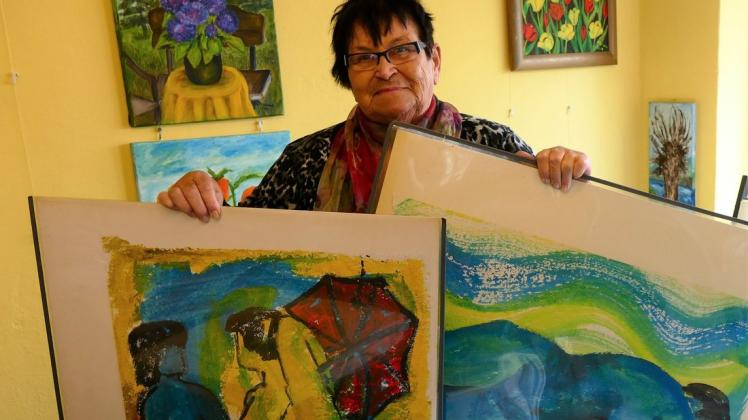 Die Malerin Christa Schenk hat sich vom Leben immer begeistern und überraschen lassen. Die 86-Jährige vermutet hinter jeder Ecke ein Wunder.