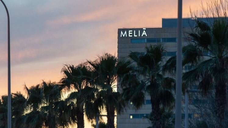Meliá Palma Bay: In dem "Corona-Hotel" sind deutsche Urlauber auf Mallorca in Quarantäne.
