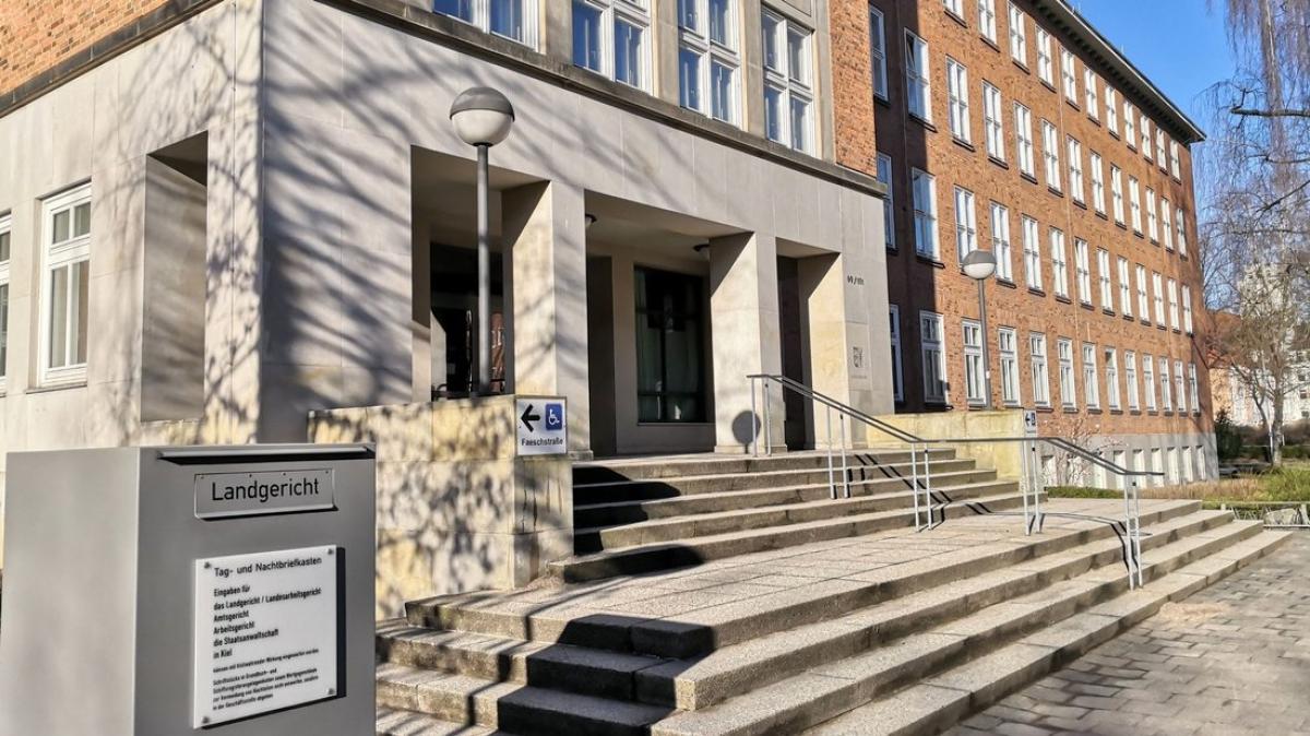 Messerattacke nach Streit auf Fußweg in Kiel Plädoyers SHZ