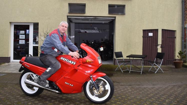 Die Kunden haben bei Frank Wiechmann Priorität. Aber mit dieser Ducati Paso hat er sich auch einmal selbst etwas gegönnt.