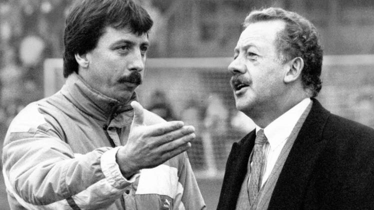 Zwei Männer vom Fach: VfL-Trainer Rolf Grünther (links) und Präsident Hartwig Piepenbrock im November 1986.
