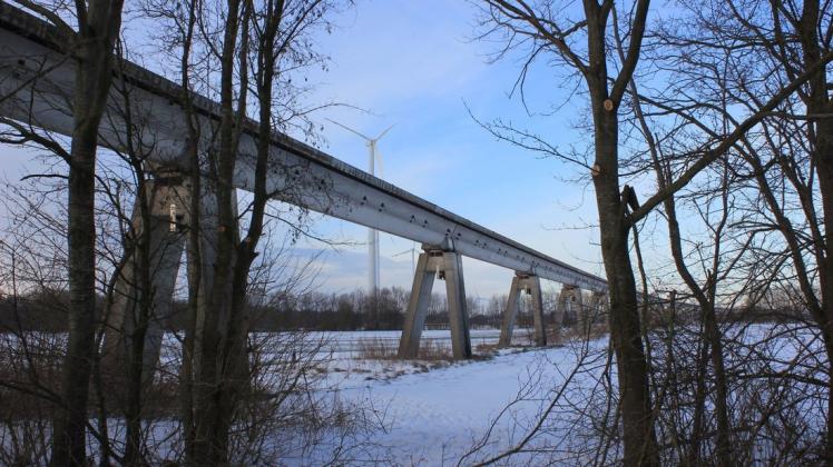 217ead500aba192e3155e7f7f0d47f7f.jpeg Die Transrapid-Strecke im Emsland ist im Winterschlaf. Wird hier künftig am Hyperloop geforscht?