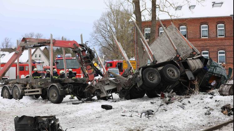 Die Situation vor Ort nach dem Unfall.