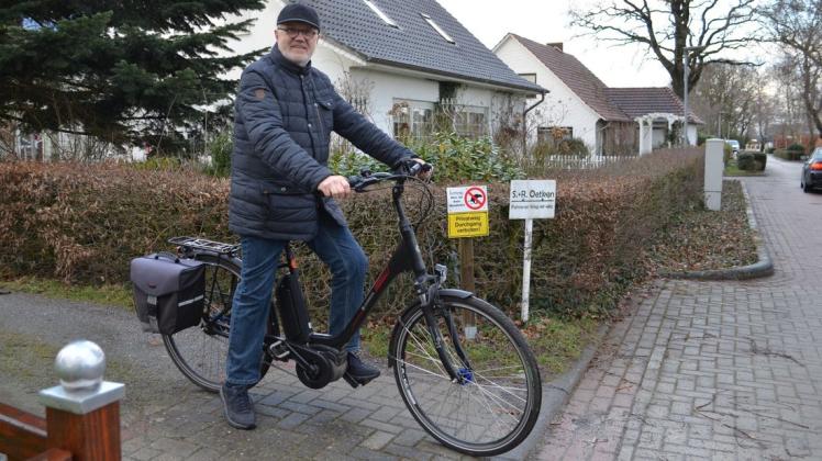 Rolf Oetken zieht sich aus der Ganderkeseer Ratspolitik zurück. Der begeisterte Radfahrer sieht großen Nachholbedarf beim Thema Geh- und Radwege.