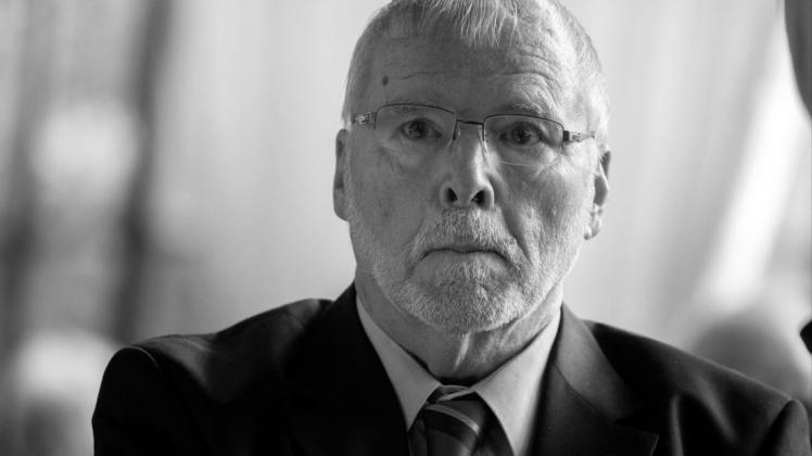 Der ehemalige Ministerpräsident von Mecklenburg-Vorpommern Harald Ringstorff ist gestorben.