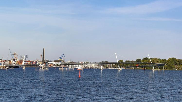 Für die Buga 2025 in Rostock ist eine Brücke von Gehlsdorf zum Stadthafen über die Warnow geplant. Wenn diese wie andere Projekte bis dahin fertig werden soll, müssen die Planungen des Großereignisses zur Chefaufgabe werden. Für die Buga 2025 in Rostock ist eine Brücke von Gehlsdorf zum Stadthafen über die Warnow geplant. Wenn diese wie andere Projekte bis dahin fertig werden soll, müssen die Planungen des Großereignisses zur Chefaufgabe werden.