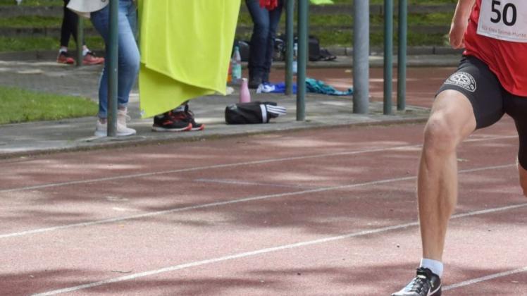 Die CDU-Fraktion im Rat der Stadt Delmenhorst beantragt, dass die Laufbahn im Stadion im Jahr 2021 saniert wird (Symbolbild). Die CDU-Fraktion im Rat der Stadt Delmenhorst beantragt, dass die Laufbahn im Stadion im Jahr 2021 saniert wird (Symbolbild).